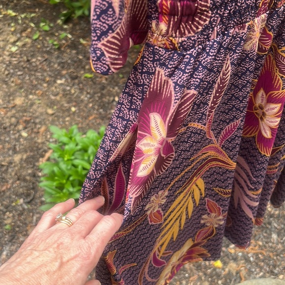 Stretchy Floral/Botanical Print Dress - Picture 12 of 15